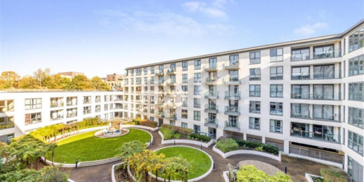 St Williams Court, London, N1